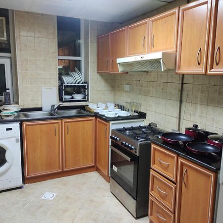 Arnim Suite - 3 Bedrooms Apartment Sharjah Exterior foto
