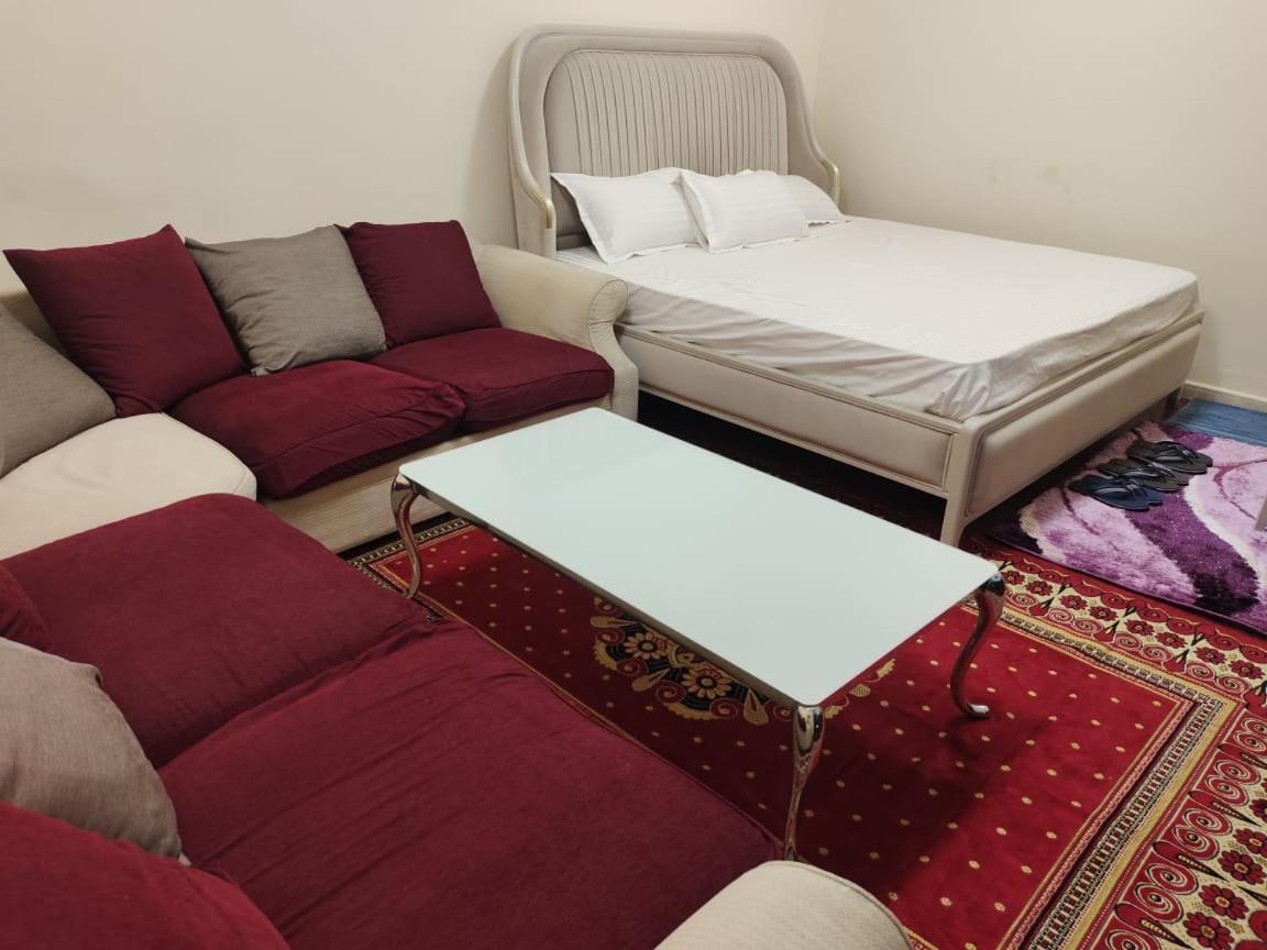 Arnim Suite - 3 Bedrooms Apartment Sharjah Exterior foto